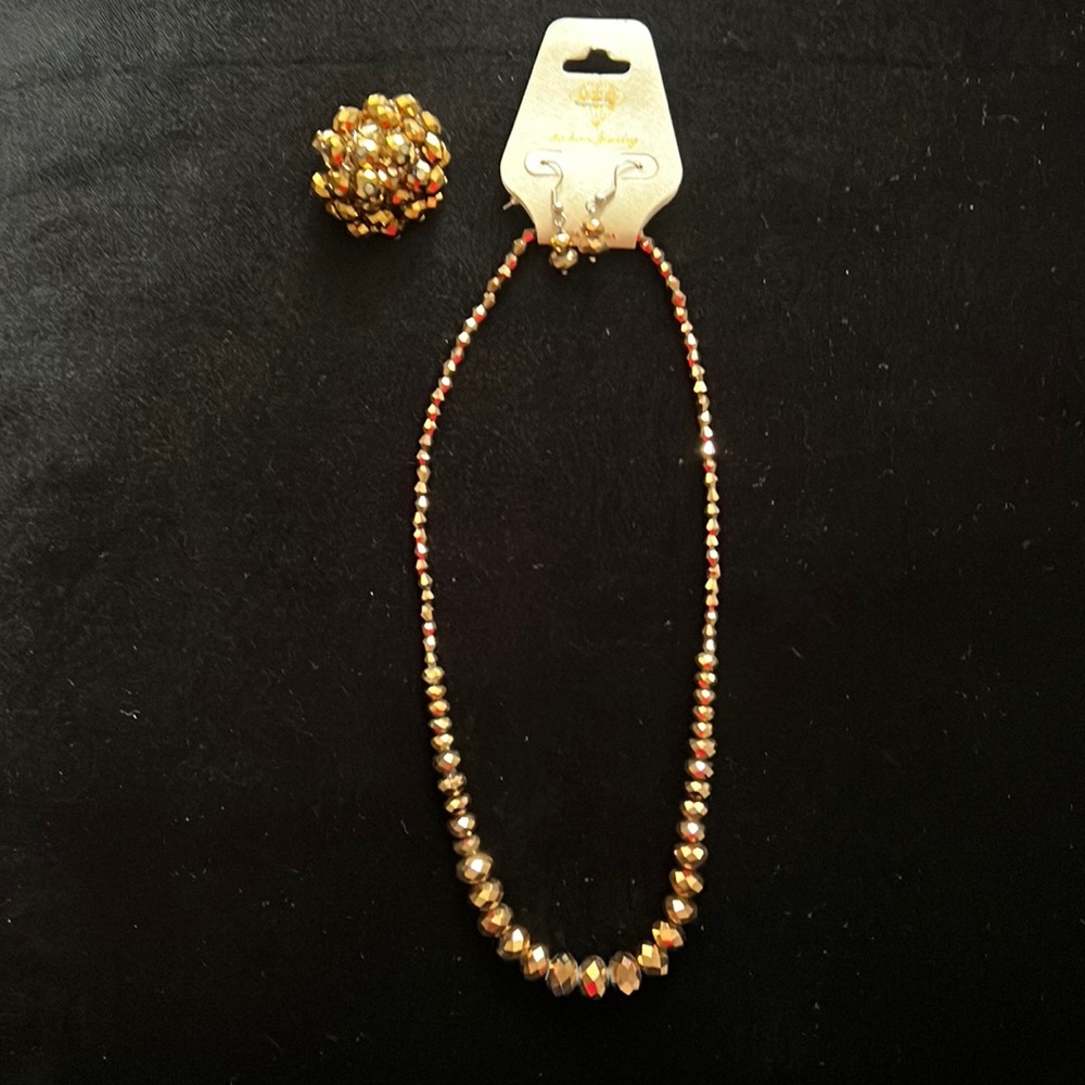Bronze colored Necklace with matching ring and earrings